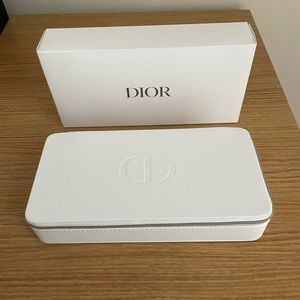 NEW UNUSED Dior L’or De Vie Kit: Lotion, Creme, Serum in White Clutch with Box